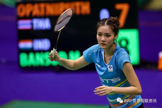 转会市场中 转会市场中