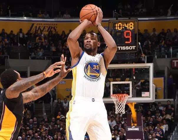 软银东浜巨复出好投 六局无失分夺本季第2胜助球队四连胜｜日职