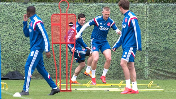 一线独占 一线独占